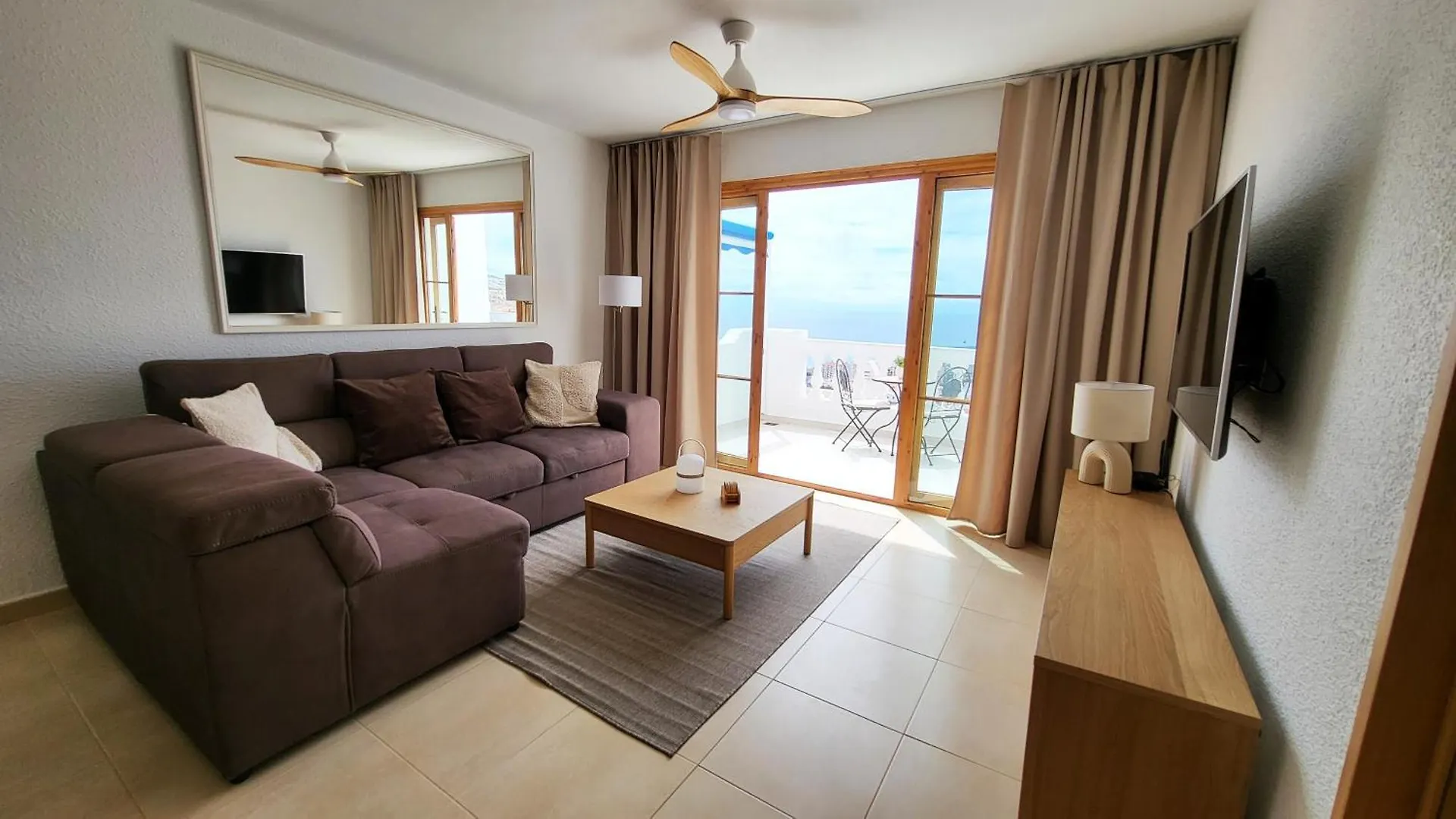 Sunset View, Los Cristianos - Port Royale 0*, Los Cristianos (Tenerife)